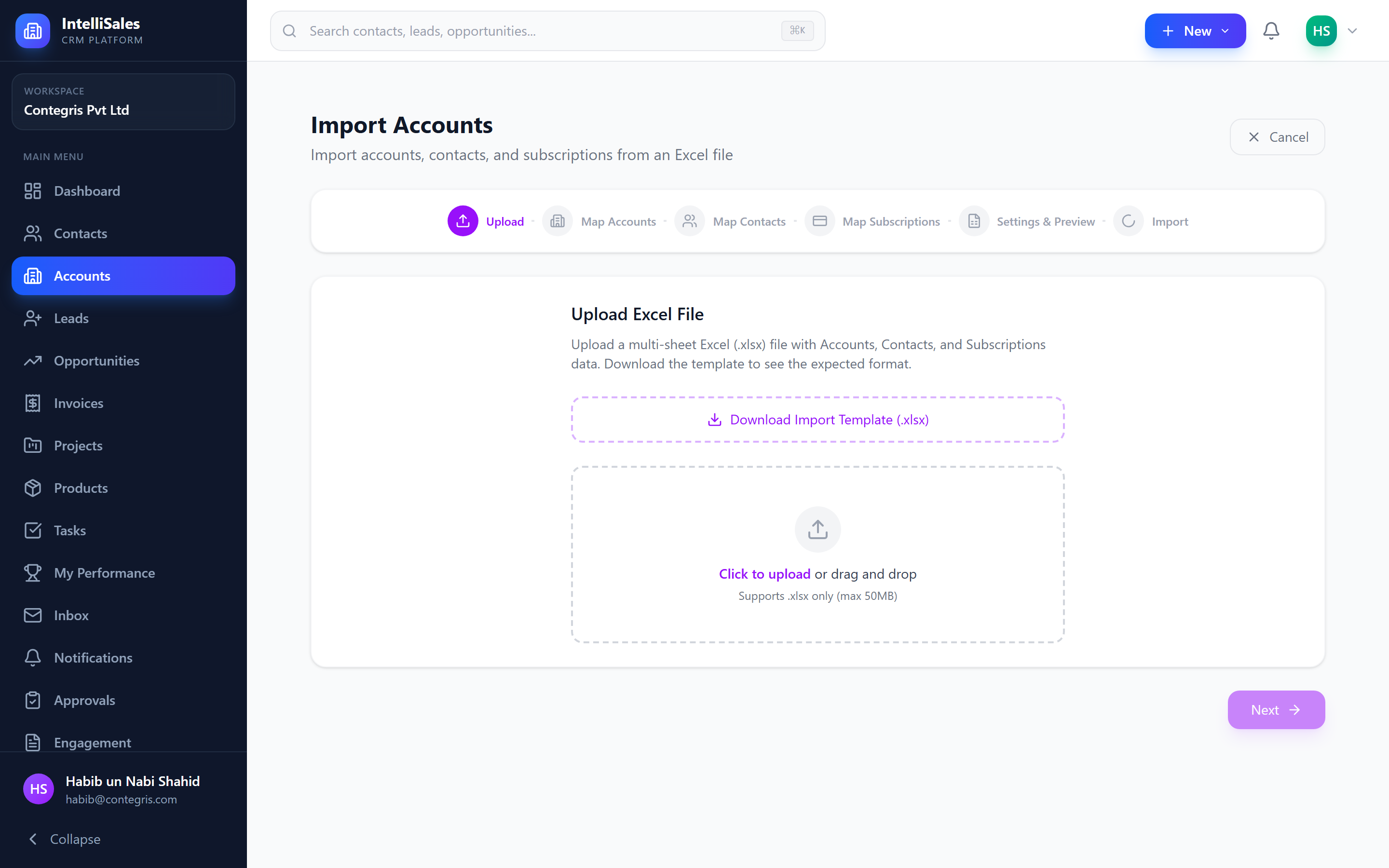 Screenshot: Import progress showing real-time counters for accounts, contacts, and subscriptions
